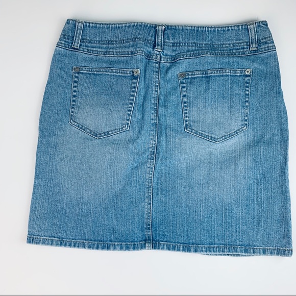 đź’°SALE Ann Taylor Loft Jean Shirt Flower Patch - Picture 5 of 5